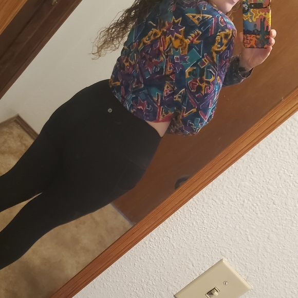 Long Sleeve Crop Top - Picture 5 of 5